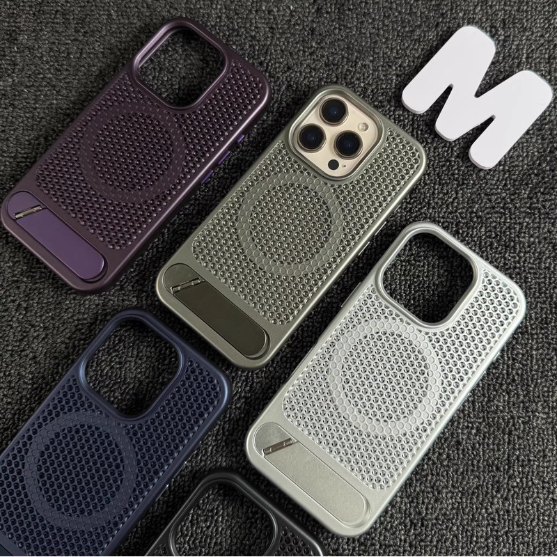 Heat Dissipation Mesh Breathable Case - Kompatybilne z iPhone 18 Cellular Mesh,